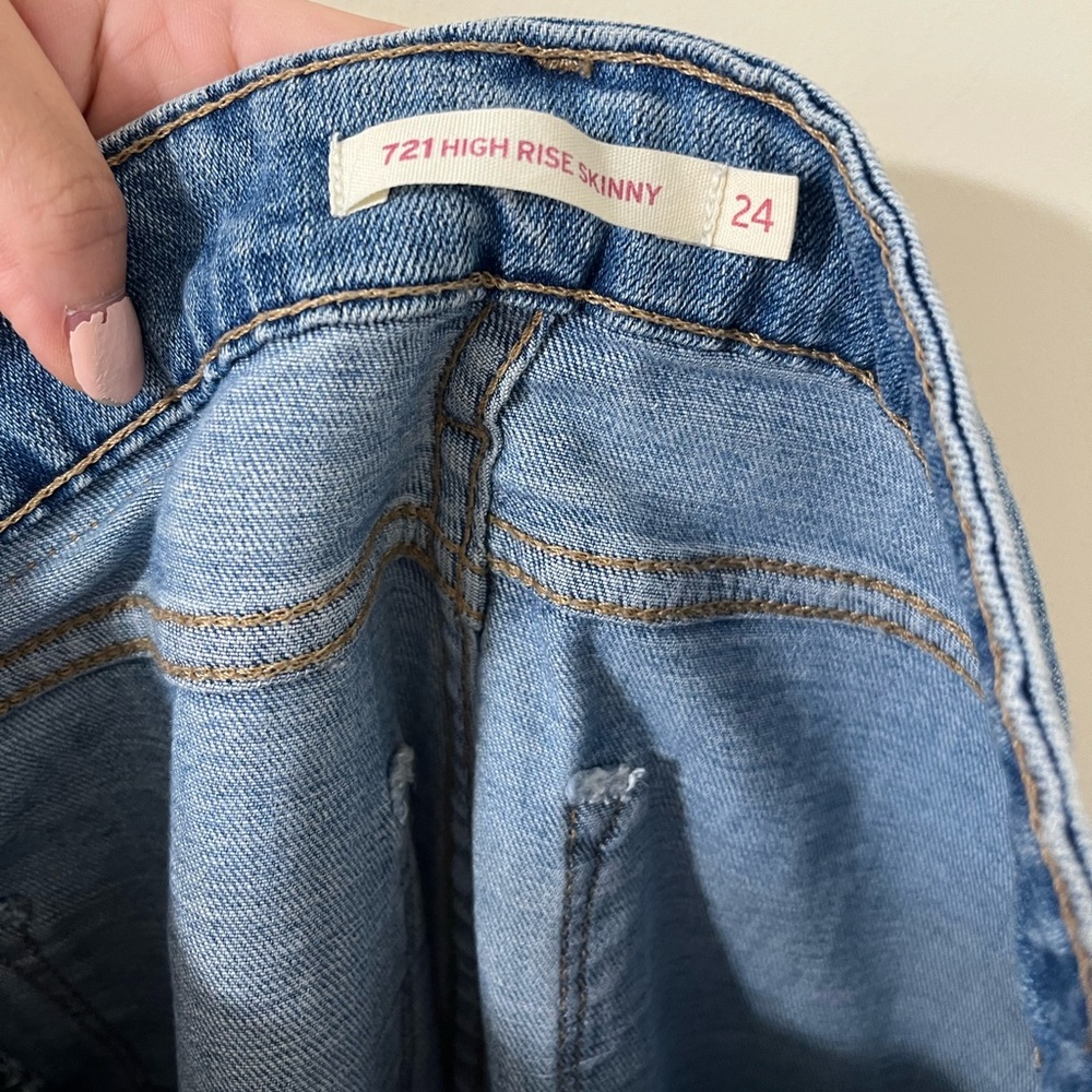Levi's 721 High Rise Skinny Distressed Denim Jeans Size 24 - Picture 11 of 12